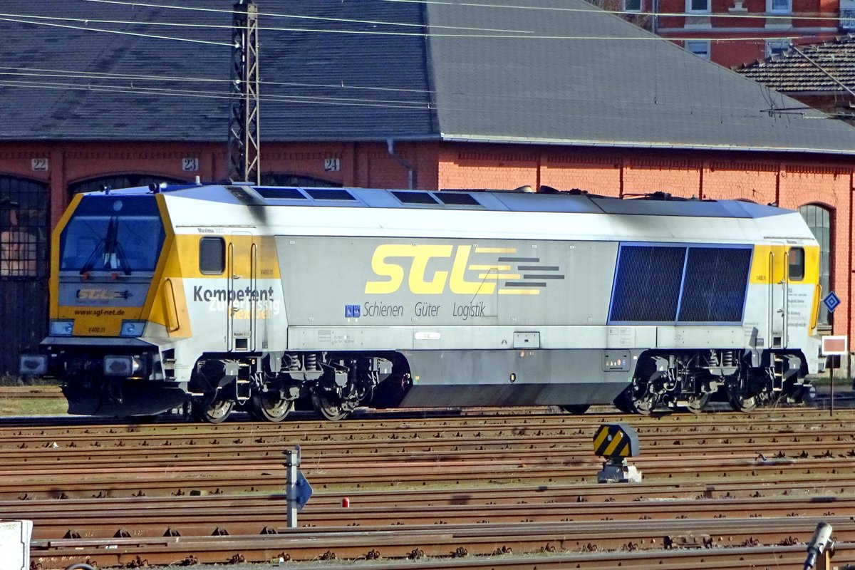 SGL V 400-11 steht am 21 Februar 2020 ins Bw von W�rzburg Hbf abgestellt.
