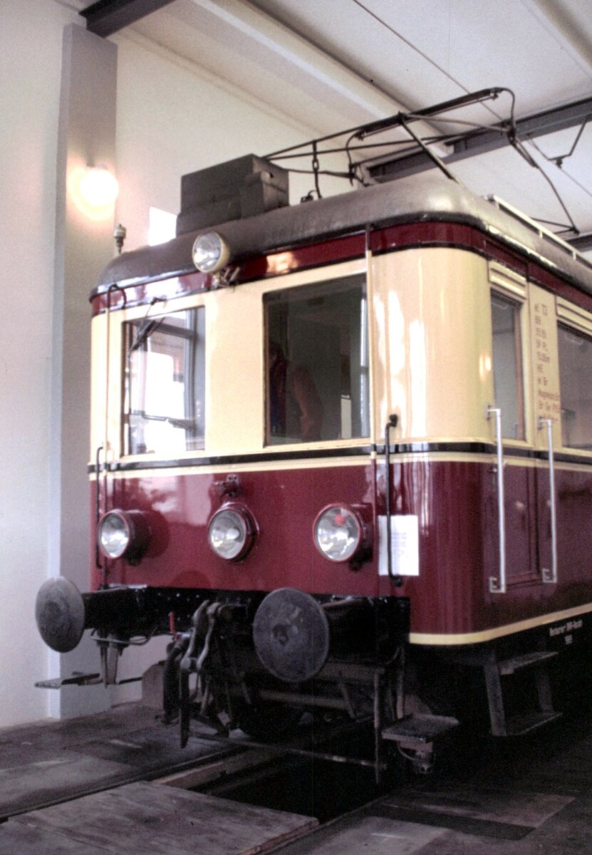 T 3, Baujahr 1938 von MF Esslingen/AEG Fabrik-Nr.19 254 L�P 15,05 in Trossingen am 13.12.1998.