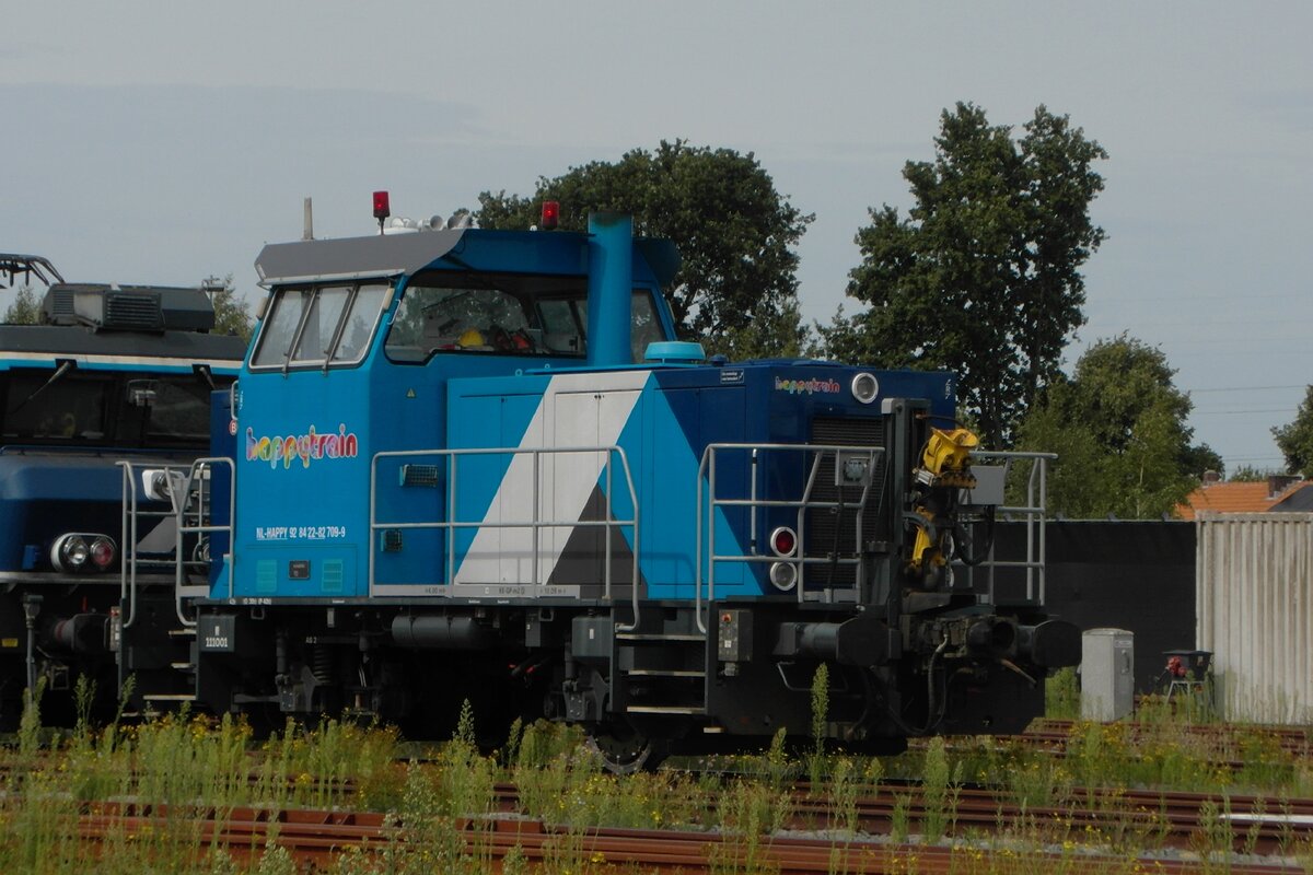 TCS 111001, ex-NS/NedTrain 709,  steht am 7 Augustus 2025 in Blerick abgestellt.