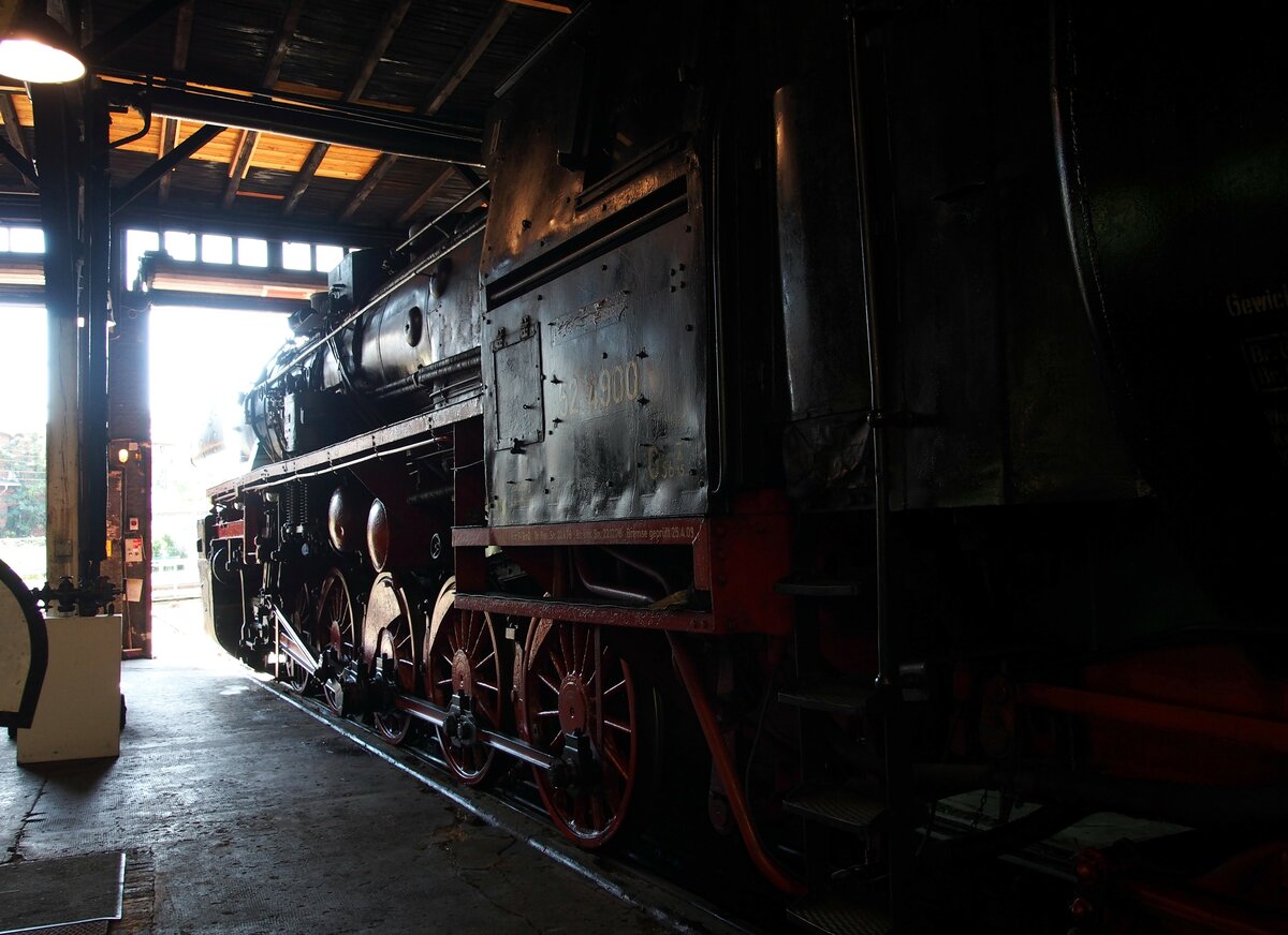 Tender der 52 4900 mit Kohlenstaubfeuerung im Eisenbahnmuseum Halle am 20.07.2019.