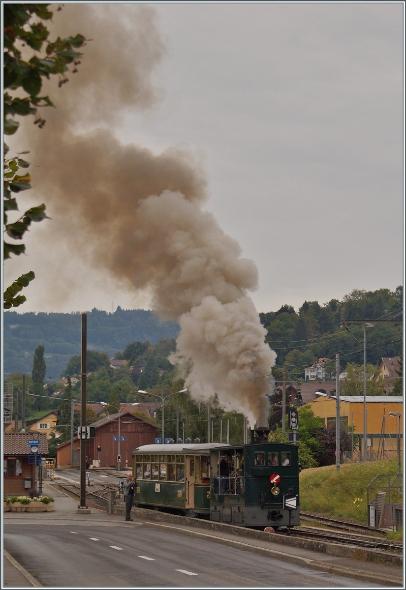 Wer heute in leise surrendes Tram einsteigt, kann sich wohl kaum verstellen wie das fr�her einmal war... Das dampfende (und rauchende) Berner Tram mit der G 3/3 12, 1894 BTG (Eigentum der Stiftung BERNMOBIL historique) und dem Tramwagen 370 beim  Tramorama -Anlass in Blonay.

10. September 2021