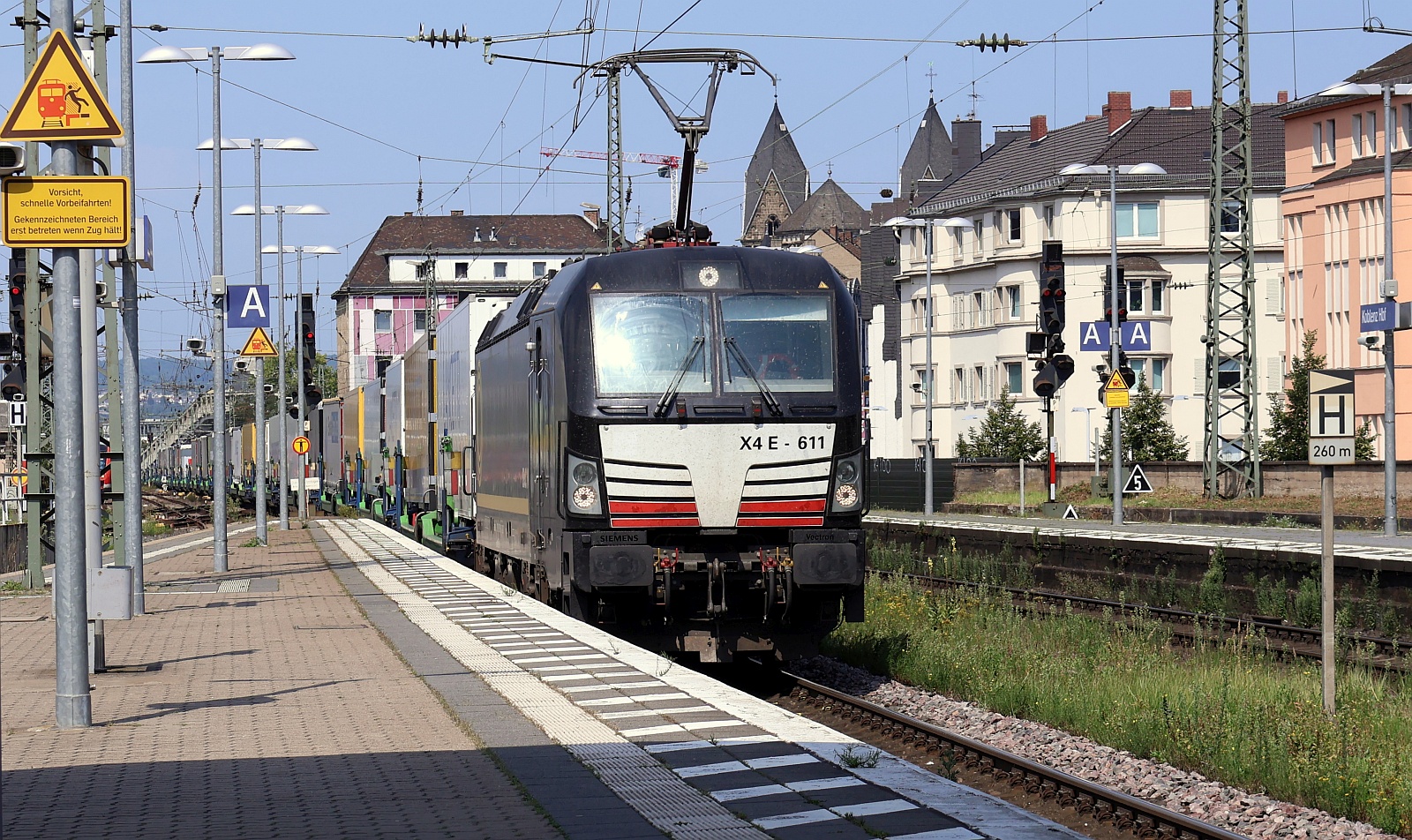 Beacon 193 611-1 REV/LD X/19.07.23 mit Lancetti KLV Koblenz Hbf. 12.08.2025