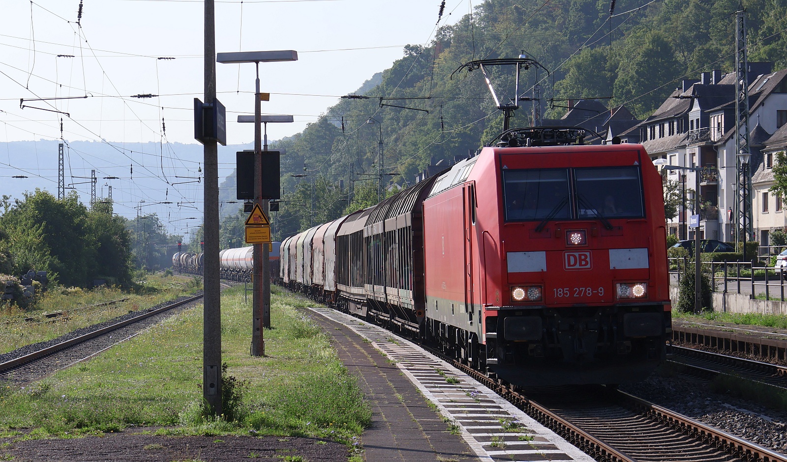 DB 185 278-9 mit Mischer Durchfahrt Oberwesel 13.08.2025