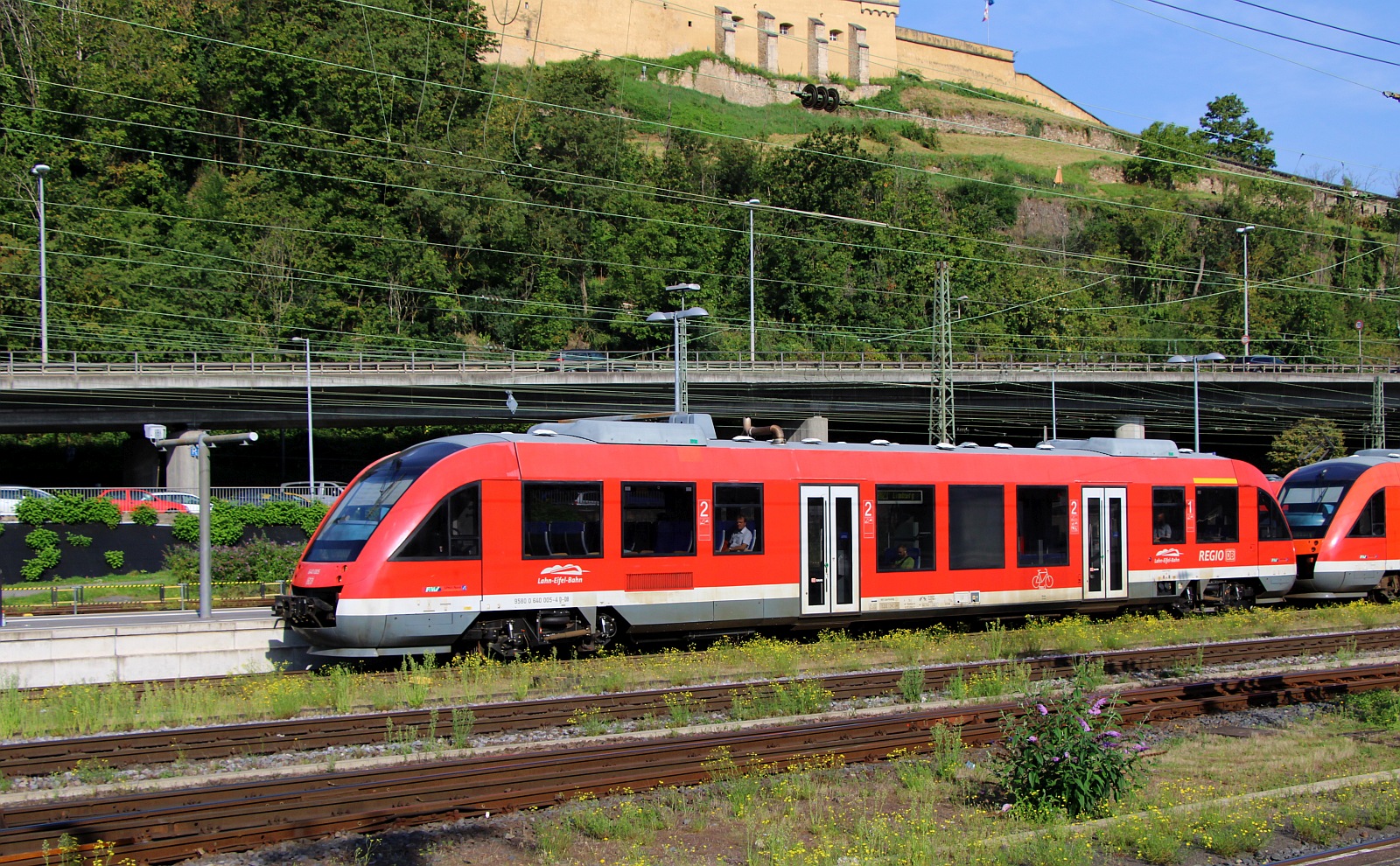 DB Lahn Eiffel Bahn 640 005-8 kommt hier mit...