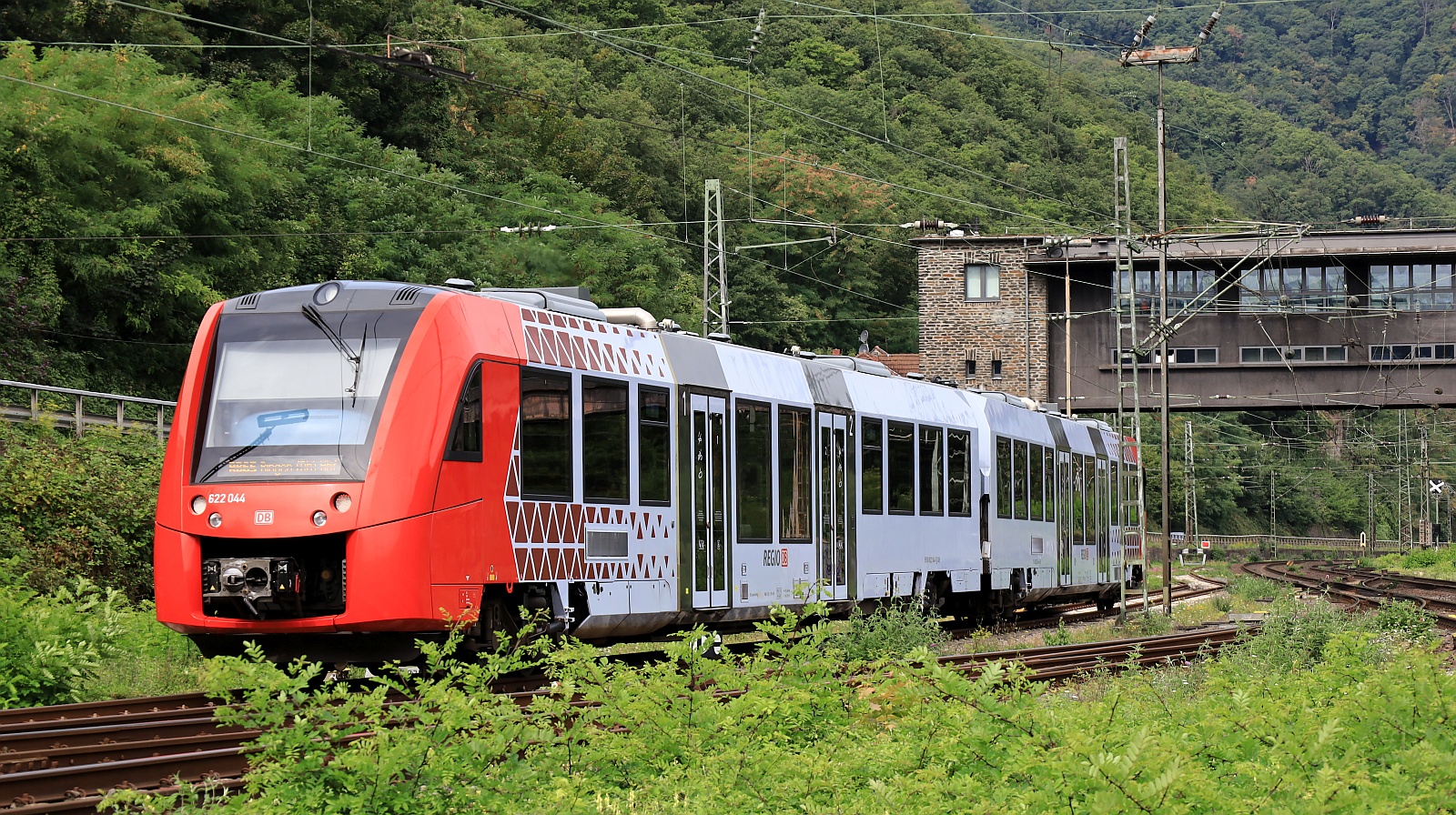 DB Regio Mitte 0622 044-5/544-4 auf dem Weg zur Pause. Bingen am Rhein 09.08.2025