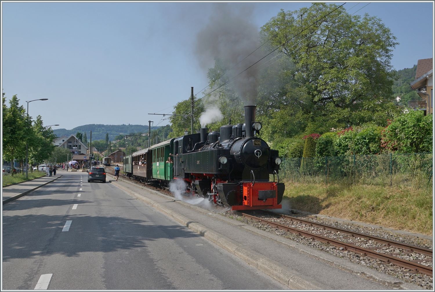 Festival Suisse de la vapeur / Schweizer Dampffestival 2023 der Blonay-Chamby Bahn: Die G 2x 2/2 verlässt mit einem Dampfzug Blonay in Richtung Chamby. 

29. Mai 2023