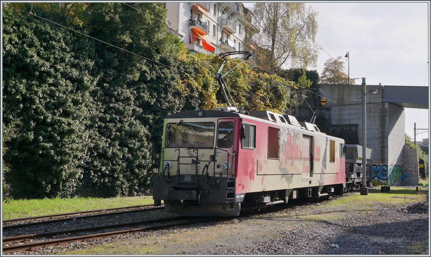 Leider sieht man die MOB GDe 4/4 nur noch selten. Ist die Lok dann noch aufgebügelt, freut man sich ganz besonders. Die MOB GDe 4/4 6006 seht in Montreux. 

10. Okt. 2024