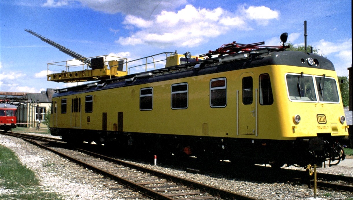Turmtriebwagen 704 001-7 bei der Ausstellung 100 Jahre elektrische Lokomtive in M�nchen-Freimann am 25-05-1979.