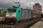 Am 17 Oktober 2014 steht CoBra 2820 mit der Volvo PKW-Teilenzug in Amersfoort und wird nach ein Viertelstunde deren Fahrt nach Utrecht und Antwerpen vortsetzen.