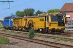 Infrabel Gleisstopfmaschine 9124 274 steht am 11 Juni 2025 in Lier.