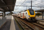 Gef�hrt von dem SNCB/NMBS - M7 Bmx TWINDEXX-Triebwagen 91 88 8696 10 7-0 B-B, ex 76107, erreicht der IC 2811 von Knokke �ber Gent und Br�ssel nach L�ttich/Li�ge-Guillemins, am 21 Oktober 2025 den