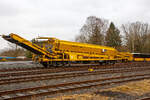 Plasser & Theurer Materialförder- und Siloeinheiten MFS 38 (teilweise auch BSW 2000 - Bunker-Schüttgut-Wagen genannt) der HERING Bahnbau GmbH, Burbach, Nr.