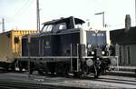 214 257-8 mit Tunnelrettungszug in W�rzburg im September 1990.