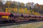 Langschienentransporteinheiten Bauart STS (1006) bestehend aus mehreren umgebauten Drehgestellflachwagen mit vier Rads�tzen der Gattung Rns-z GBX1 von Vossloh Rail Center (ehem.