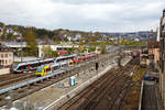   Blick vom Parkdeck der City Galerie auf den Hbf Siegen  am 23.04.2017, der Bahnhof wird z.Z.