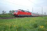 120 143-3 bei Neu-Ulm Pfuhl, am 30.04.2009.