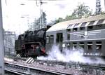 44 1616 mit Doppelstockwagen in Neu-Ulm am 04.10.1998.