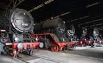 43 001; 41 1225-6; 44 1338; 52 4924-8 und 50 3648-8 im Sächsischen Eisenbahnmuseum in Chemnitz am 19.04.2017.
