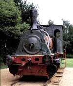 89 7005 in Schwalbach auf einem Parkgelände am 16.07.1979.