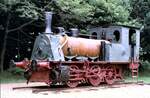 89 7005 in Schwalbach auf einem Parkgelände am 16.07.1979.