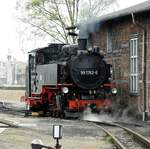 99 1762-6 der Lößnitzgrundbahn in Radebeul Ost am 11.04.2016.