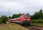 Da sie während der Kieler Woche nicht zwischen Kiel und Husum zum Einsatz kam und ich sie so nicht festhalten konnte hat mir unser  Foto-Opa  Detlef Schikorr eine Aufnahme der 1218 460-4 mit