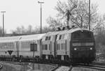 DB 218 831 und 473 mit IC 2314 Nieb�ll 19.04.2019