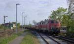 Es kamen 218 366-3 REV/HB X/09.11.16 und 218 344-0 REV/HB X/26.07.17 laustark mit einem SyltShuttle in Nieb�ll an.