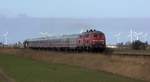 DB 218 366 und 837 mit IC 2375 nach Karlsruhe, B� Triangel 06.03.2021