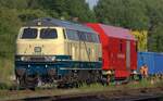 DB 218 330-9, REV/BCS X/25.02.22 mit Neum�nsteraner Netz Notfalltechnikwagen in J�bek 19.07.2022 (Raw)