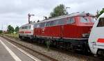 DB 218 341 + 838 rangieren 2 IC Wagen im Bhf Nieb�ll.