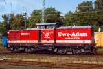   Aus dem Zug heraus konnte ich am 27.08.2014 in Gie�en, leider mit Spiegelungen, die 202 241-6 (92 80 1202 241-6 D-BWESA)  Spike  der Uwe Adam EVU GmbH, ex DB 202 241-6, ex DR 112 241-5, ex DR 110