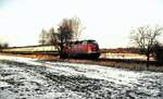 220 063-2 fährt aus Braunschweig in Richtung Wolfenbüttel aus am 24.02.1983.