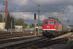 EBS 232 690 verlasst am 27 September 2025 Benesov u Prahy mit ein Sonderzug nach Sedlcany.