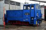 Am trüben Morgen von 23 Mai 2015 steht ex-DR 102 965 ins Bw von Arnstadt.