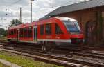 VT 640 006 ein Alstom Coradia LINT 27 der 3-L�nder-Bahn als RB 93 (Rothaarbahn) nach Bad Berleburg f�hrt am 21.09.2013 vom Bahnhof Kreutztal weiter in Richtung Bad Berleburg.