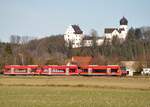 650 3x bei Illertissen vor dem Vöhlinschloss am 25.11.2009.