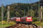 DB 143 896-9 mit RB 26 269 Halle - Naumburg kreuzt mit 143 139, die RB 26270 Naumburg - Halle schiebt, KBS 581 Halle - Naumburg, fotografiert in Lei�ling am 02.04.2012 --> Wenige Minuten vor der