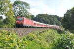 143 882-9 mit Nahverkehrszug (n-Wagen) bei Urspring am 20.09.2012.