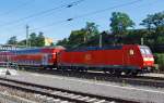   Die 146 122-7 schiebt den RE 30  Main-Weser-Express  (Umlauf RE 4154), Verbindung  Frankfurt (Main) Hdf -  Gießen - Marburg Hbf - Treysa - Kassel Hbf, Steuerwagen voraus am 13.08.2014 in den
