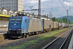 Am 21 September 2010 durchfahrt 185 532 mit ein KLV Koblenz Hbf.