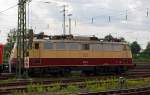 Lieder etwas vom Mast verdeckt - Die Schnellzug-Elektrolokomotive 113 311-5 ex 112 311-6  ex E 10 1311 sie steht hier am 18.07.2012 au�erhalb vom Gel�nde des DB Museum Koblenz (�ber den Zaun