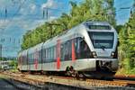 Der ET 232103 der Abellio Rail NRW durchfährt am 27.08.2017 Kreuztal in Richtung Siegen.