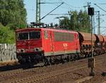 155 033-4 rauscht hier mit hohem Tempo und einem Gz durch HH-Harburg.
