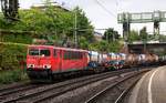 155 248-8 fährt hier mit einem Gefahrgutzug durch den Bhf HH-Harburg.