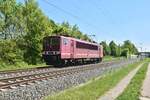 Am ersten Mai 2025 ist 155 137-3 im Reichsbahnlook mit DR Nummer 250 137-1 bei Th�ngersheim gen Gem�nden LZ fahrend abgelichtet. 
