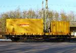 D-DB 40 80 3302 203-4, Gattung Ks, eingesetzt von der DB Bahnbau Gruppe, abgestellt in J�bek bei Schleswig 18.04.2015