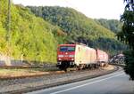 189 001-1 mit Winner Sattelzugauflieger in Geislingen Steige am 20.09.2012.