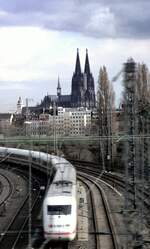 ICE 2 in Köln am 16.03.1998.
