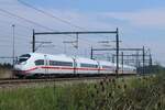Etwas besonderes auf die Betuwelinie: wegen Bauarbeiten zwischen Utrecht Centraal und Arnhem wurde der ICE Amsterdam--Frankfurt (Main) umgeleitet über die BR und durchfahrt 408 003 den 5 August